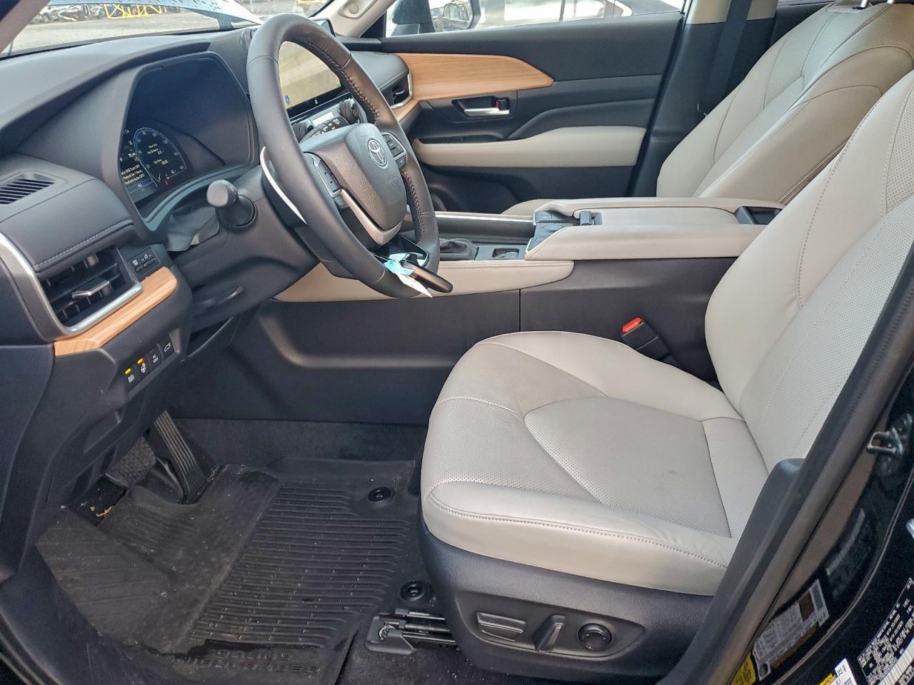 2025 TOYOTA HIGHLANDER