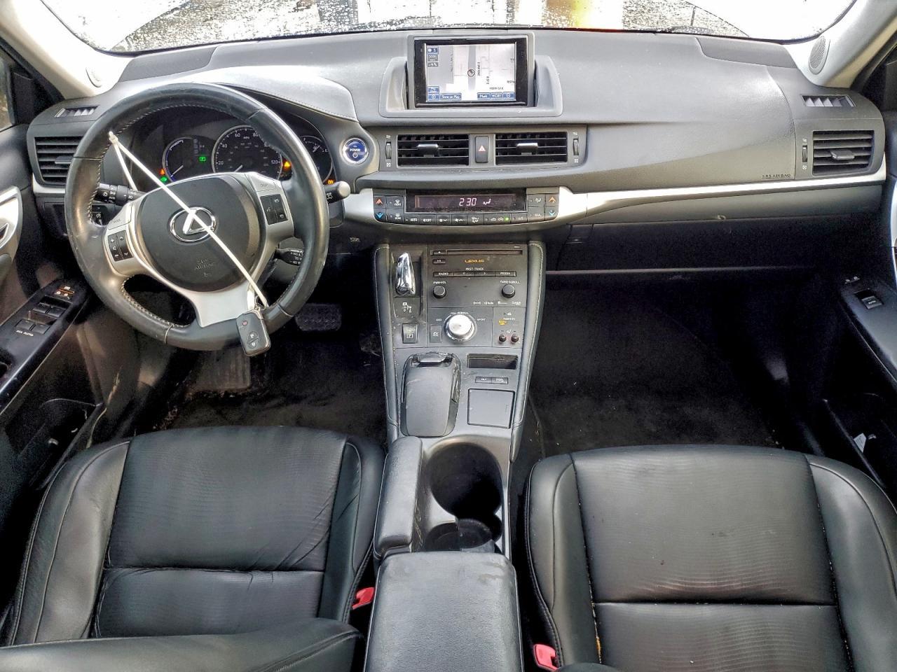 2013 LEXUS CT 200