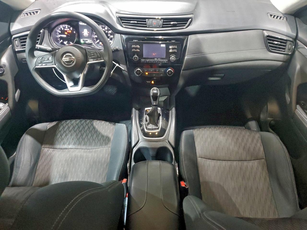 2017 NISSAN ROGUE