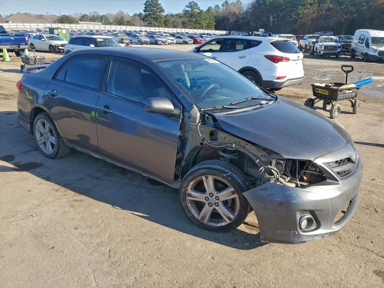 2013 TOYOTA COROLLA