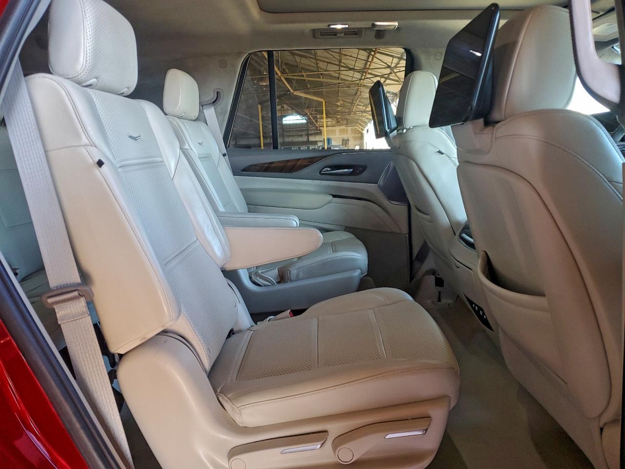 2024 CADILLAC ESCALADE