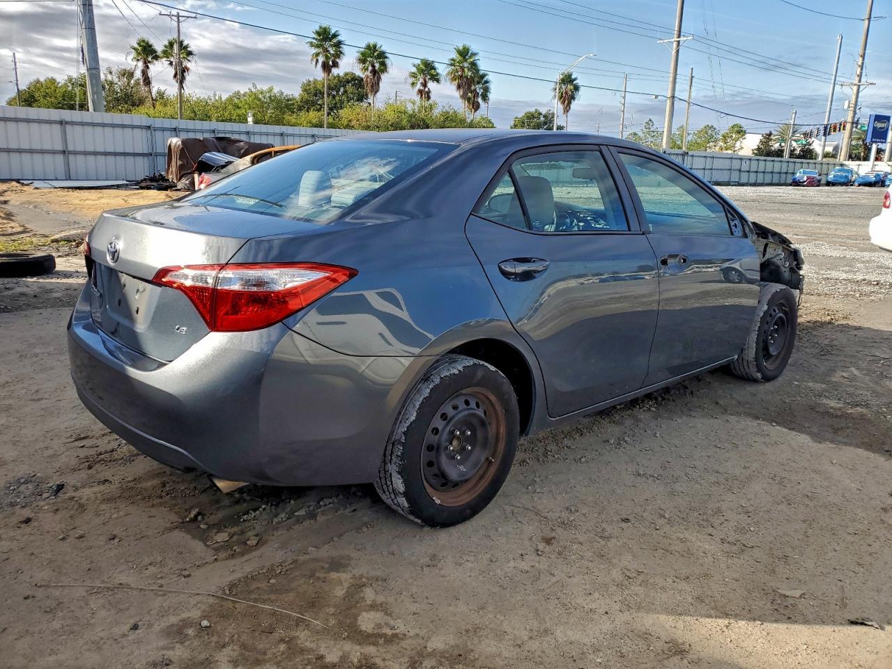 2015 TOYOTA COROLLA