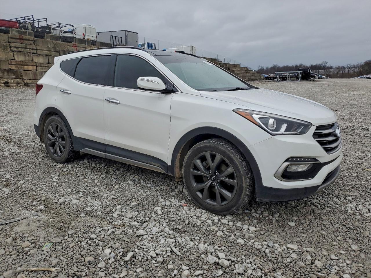 2017 HYUNDAI SANTA FE