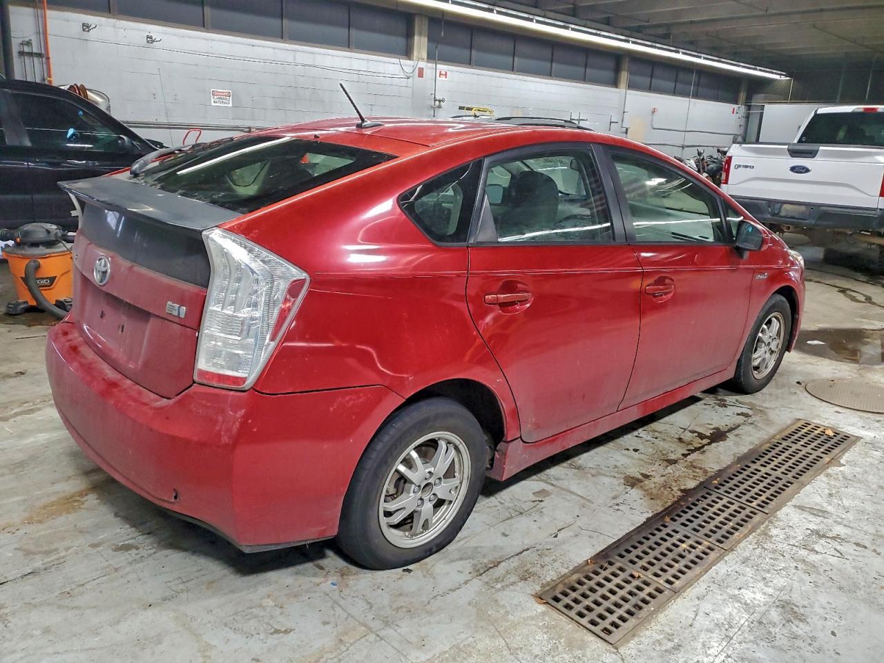 2011 TOYOTA PRIUS