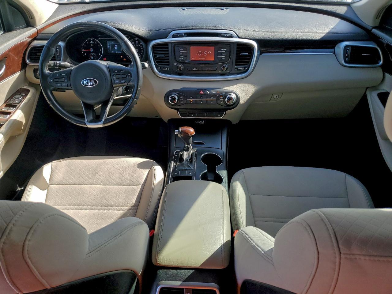2016 KIA SORENTO