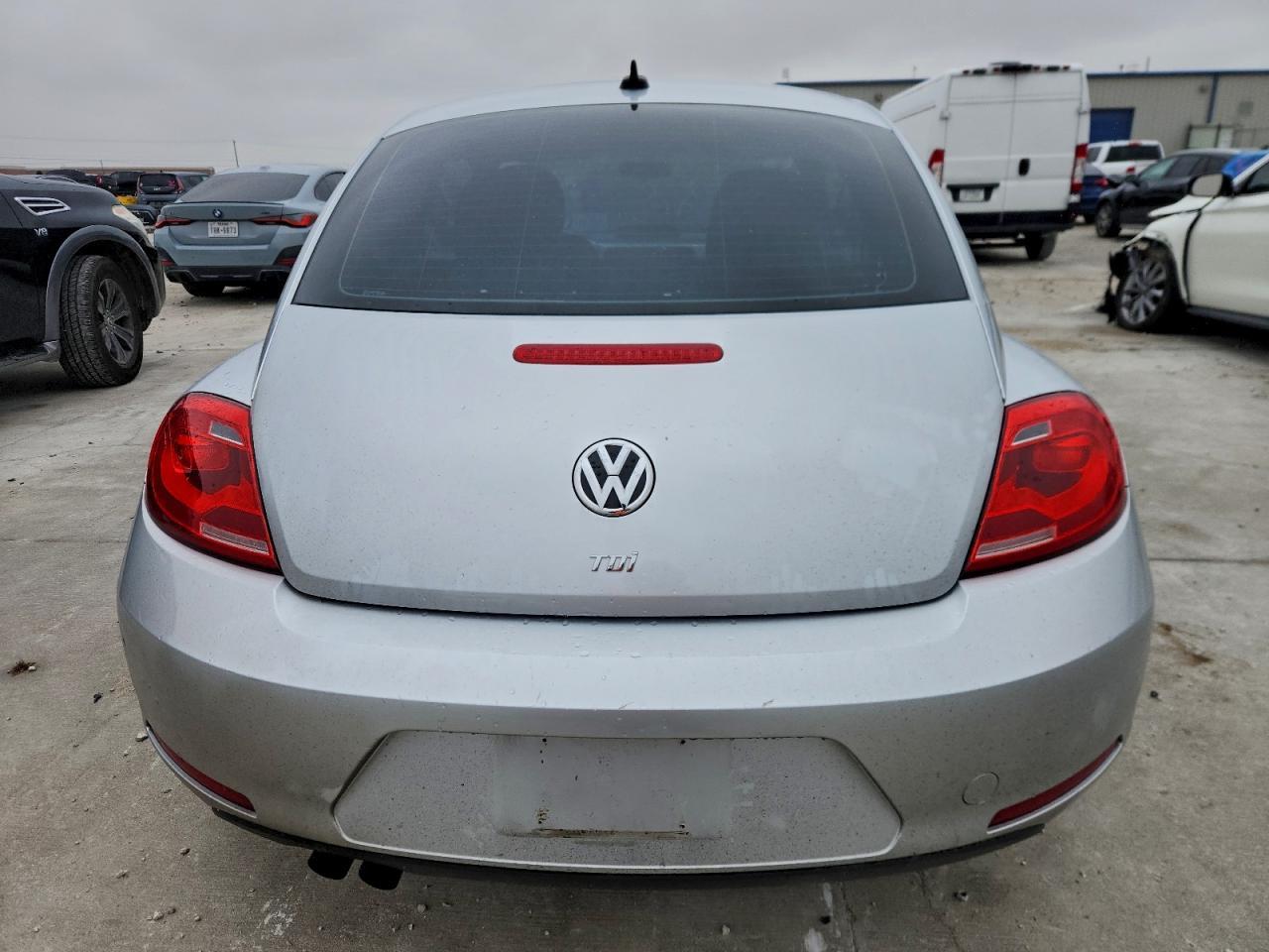 2014 VOLKSWAGEN Beetle