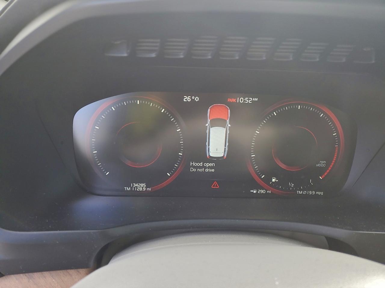 2016 VOLVO XC90