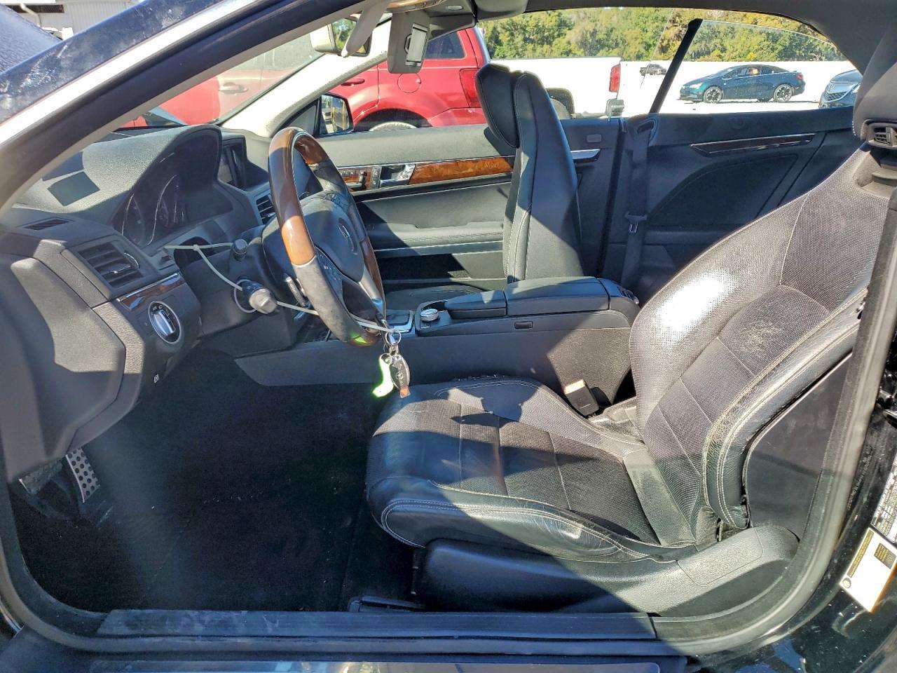 2012 MERCEDES-BENZ E-Class