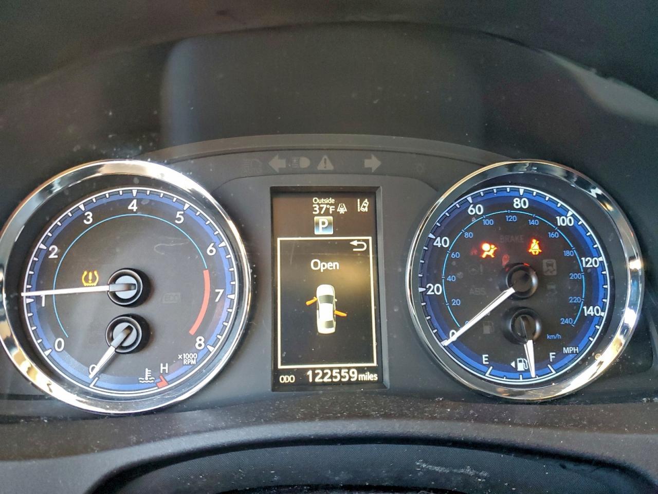 2017 TOYOTA COROLLA