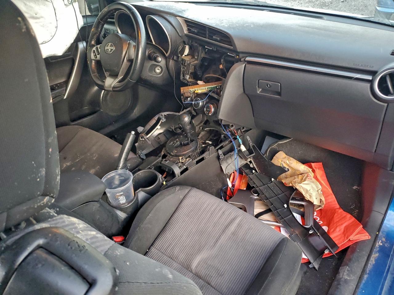 2014 TOYOTA SCION