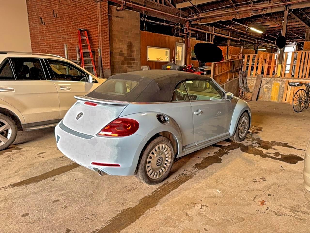2013 VOLKSWAGEN Beetle