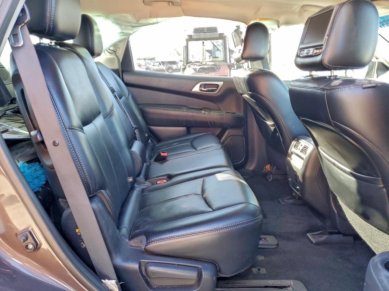 2015 NISSAN PATHFINDER
