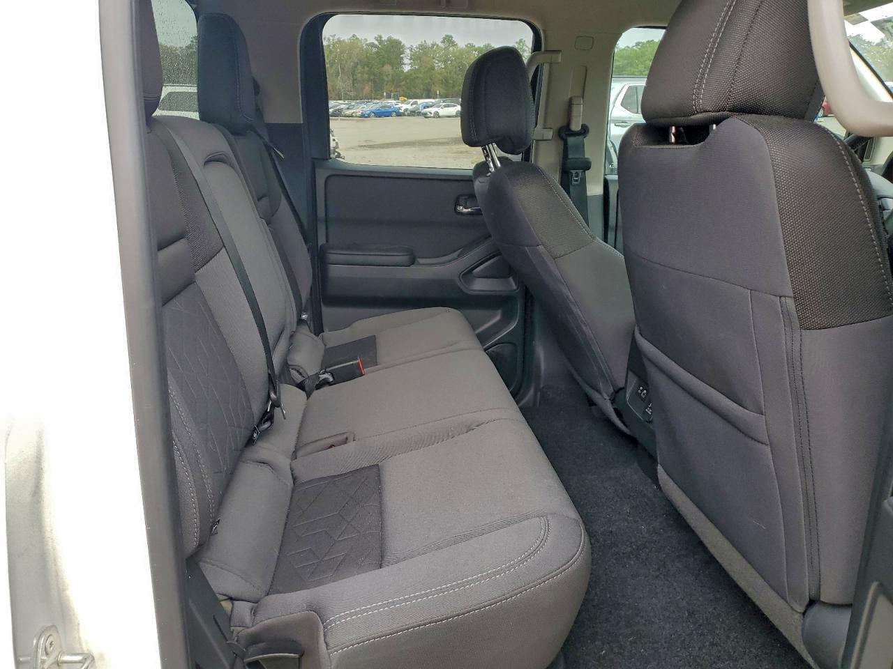 2025 NISSAN Frontier