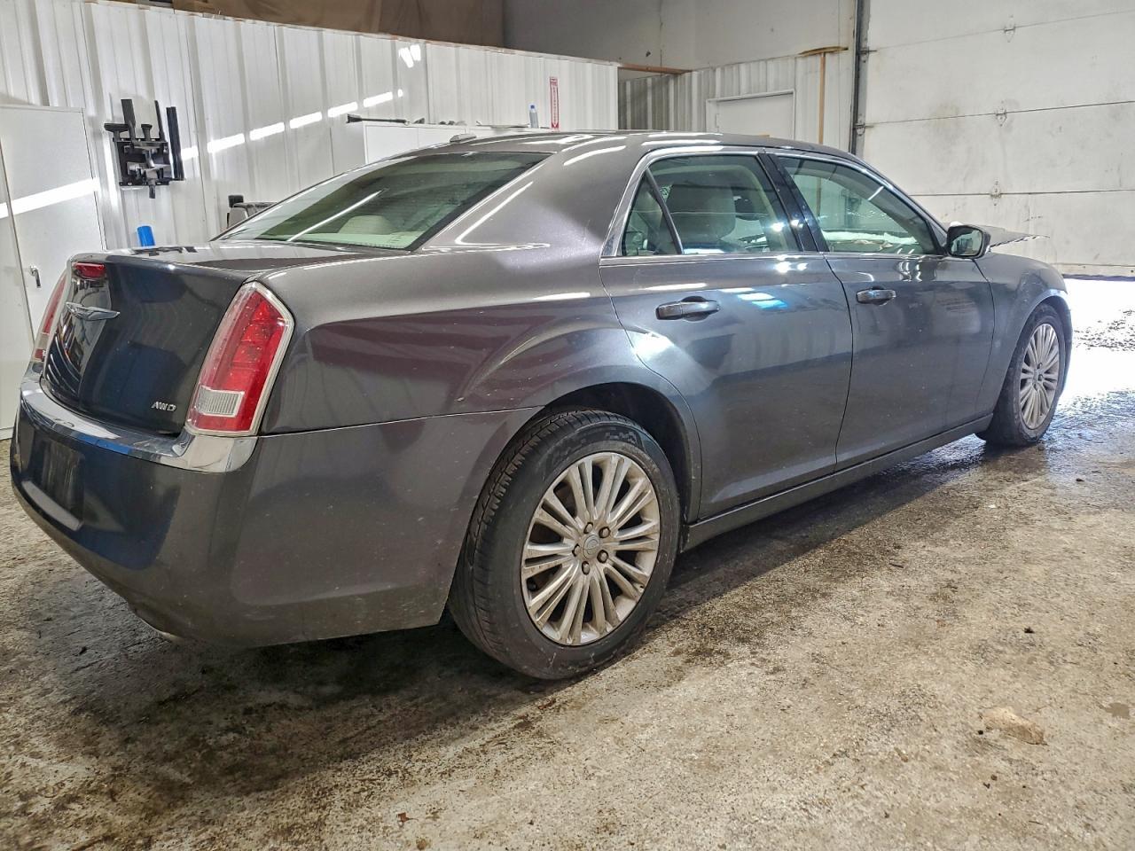 2014 CHRYSLER 300