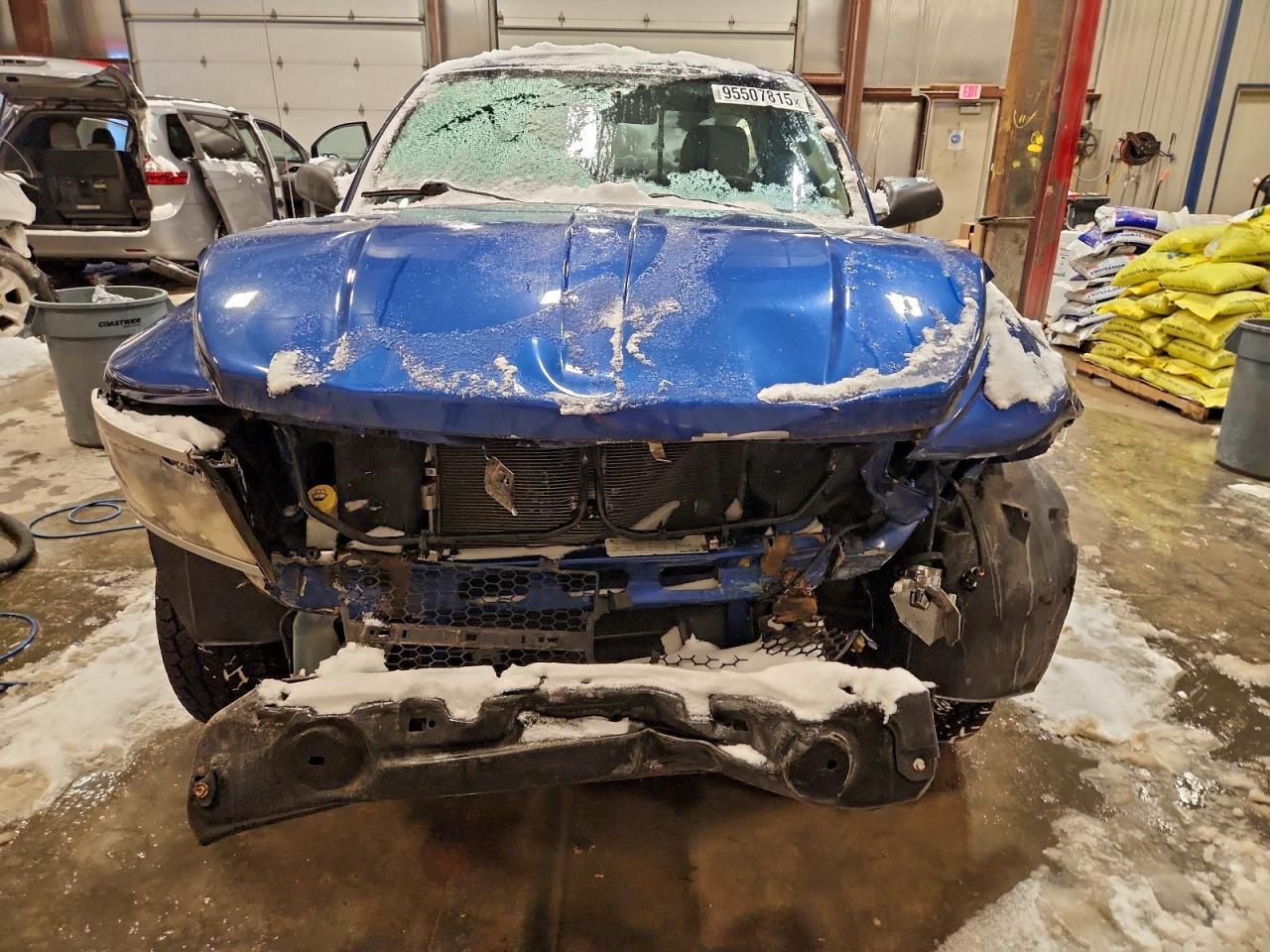 2010 DODGE Dakota