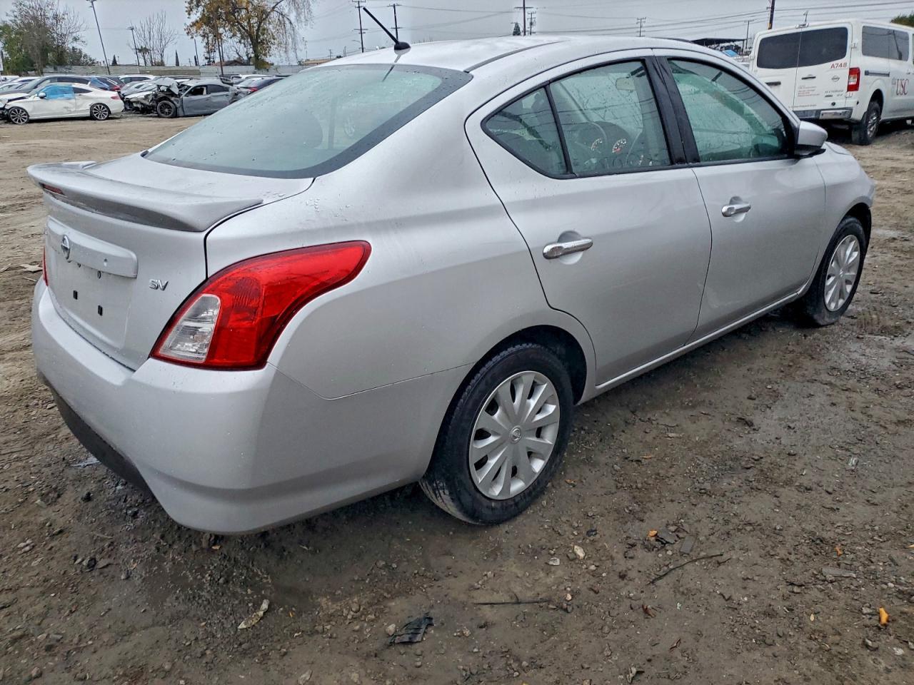 2019 NISSAN VERSA
