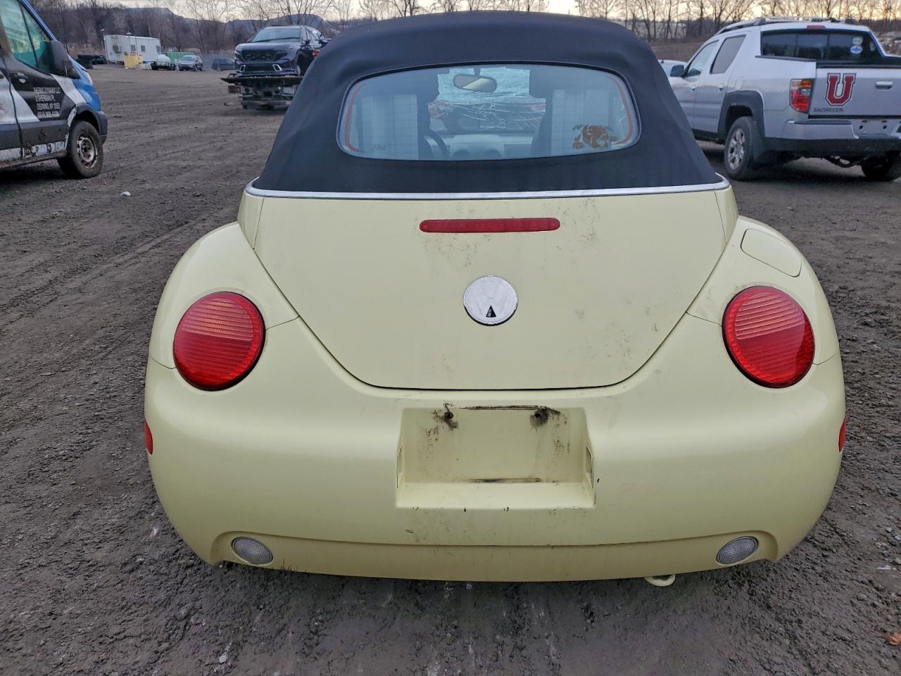 2003 VOLKSWAGEN Beetle