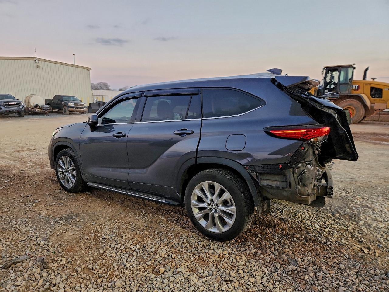 2021 TOYOTA HIGHLANDER