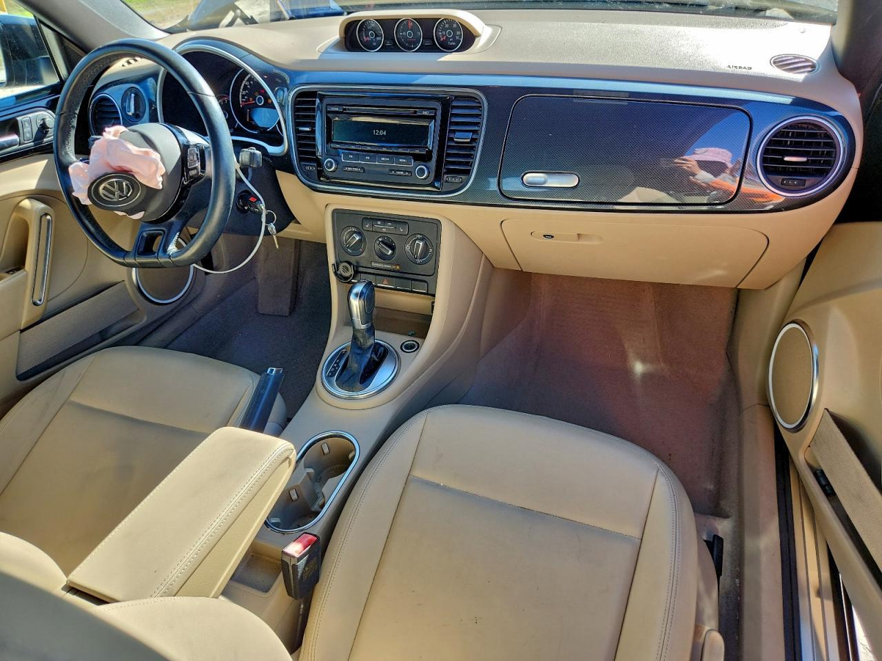 2014 VOLKSWAGEN Beetle