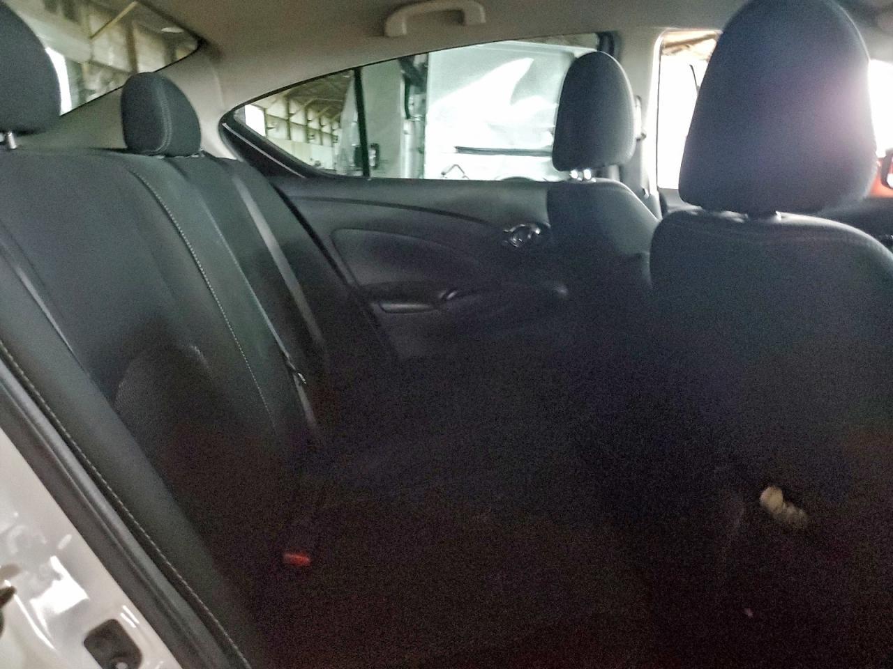 2017 NISSAN VERSA