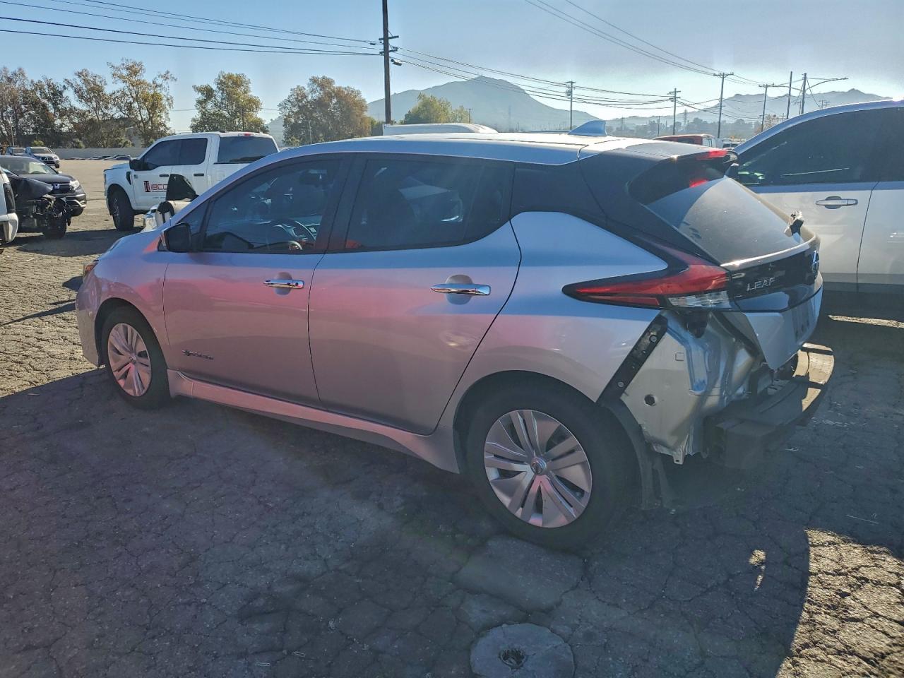 2019 NISSAN LEAF