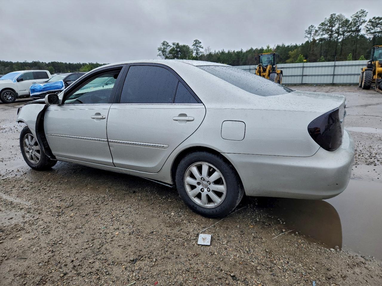 2004 TOYOTA CAMRY