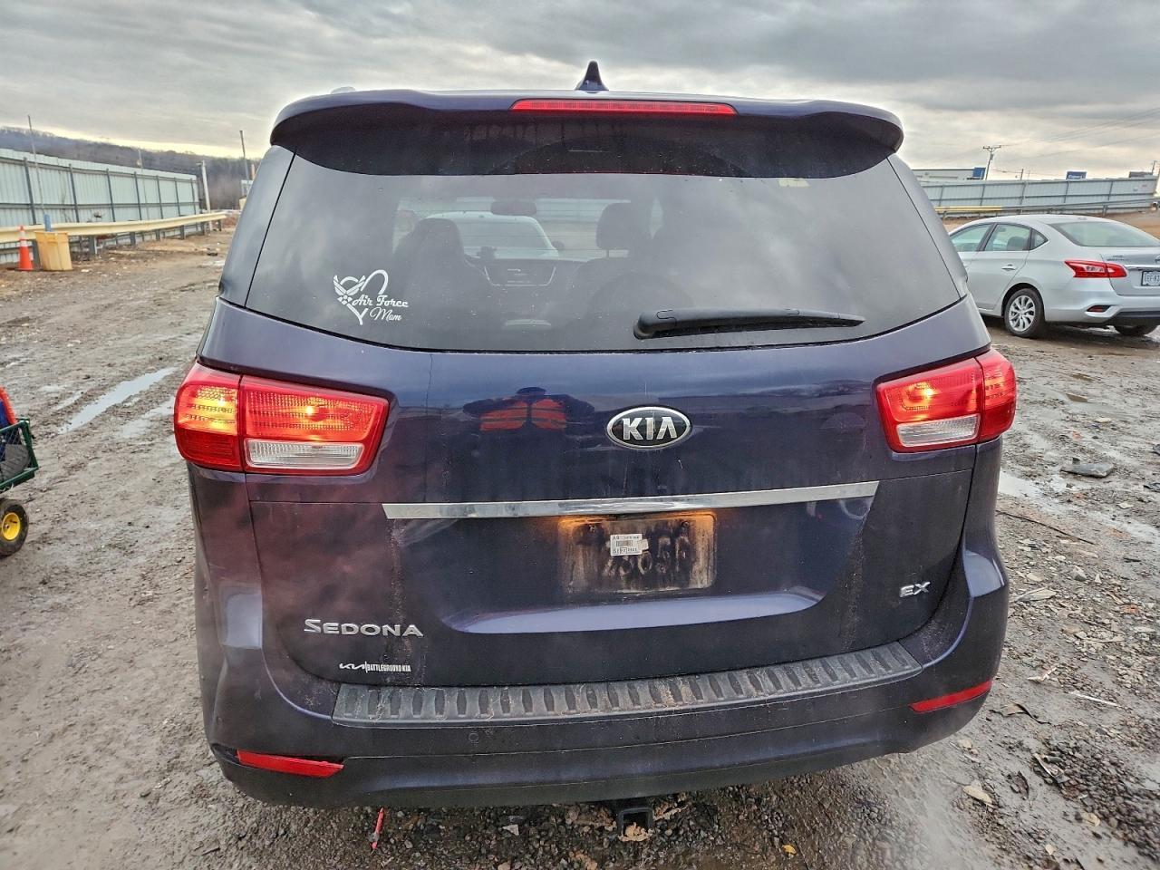 2018 KIA SEDONA