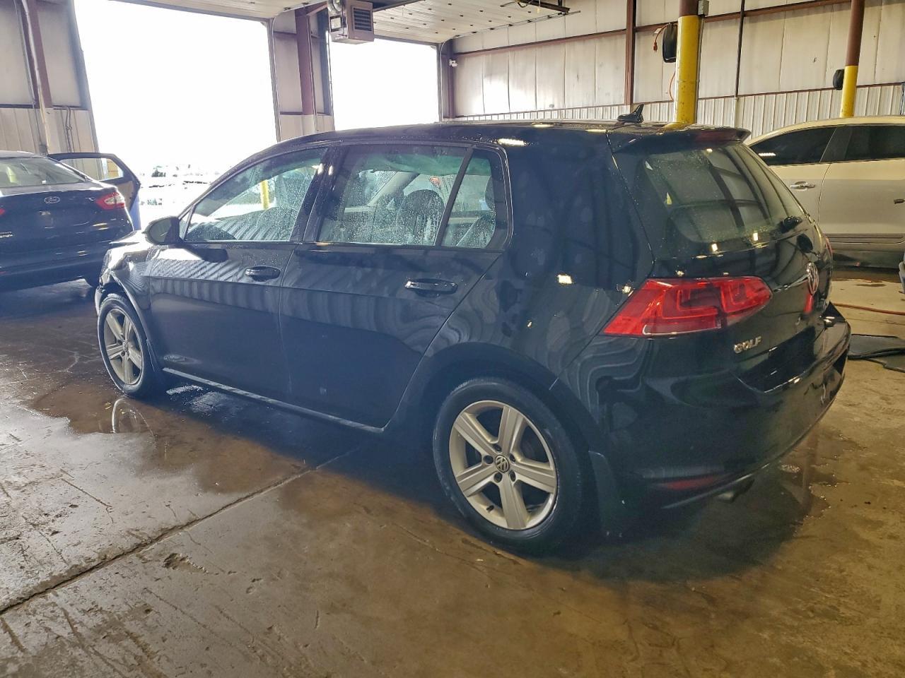 2017 VOLKSWAGEN GOLF