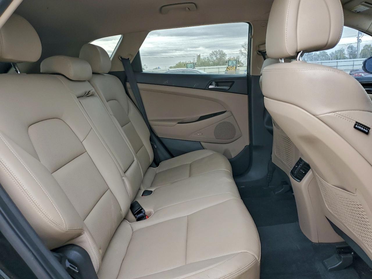 2017 HYUNDAI TUCSON