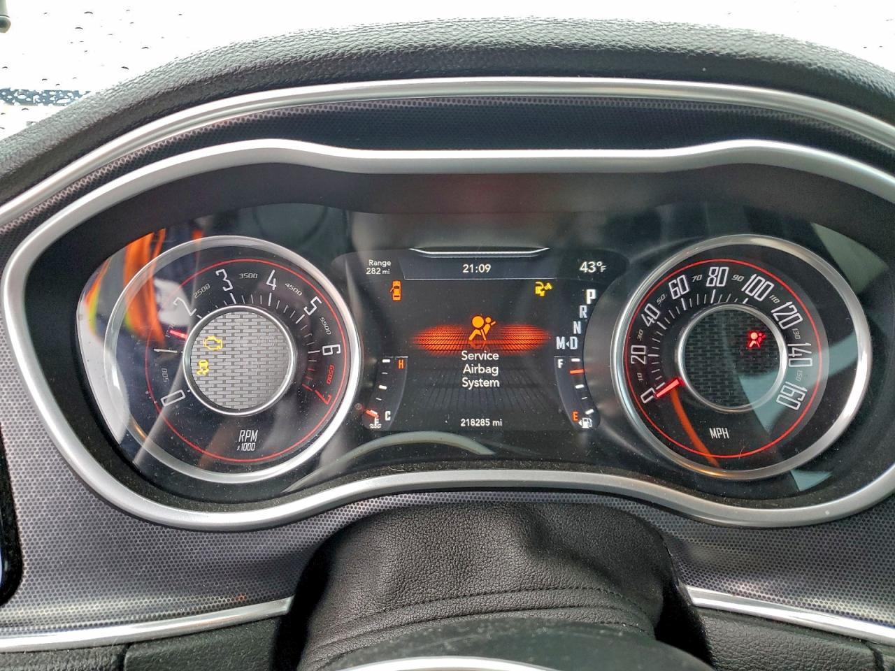 2015 DODGE Challenger