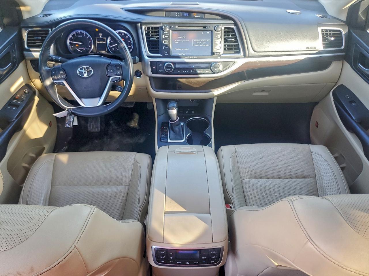 2016 TOYOTA HIGHLANDER
