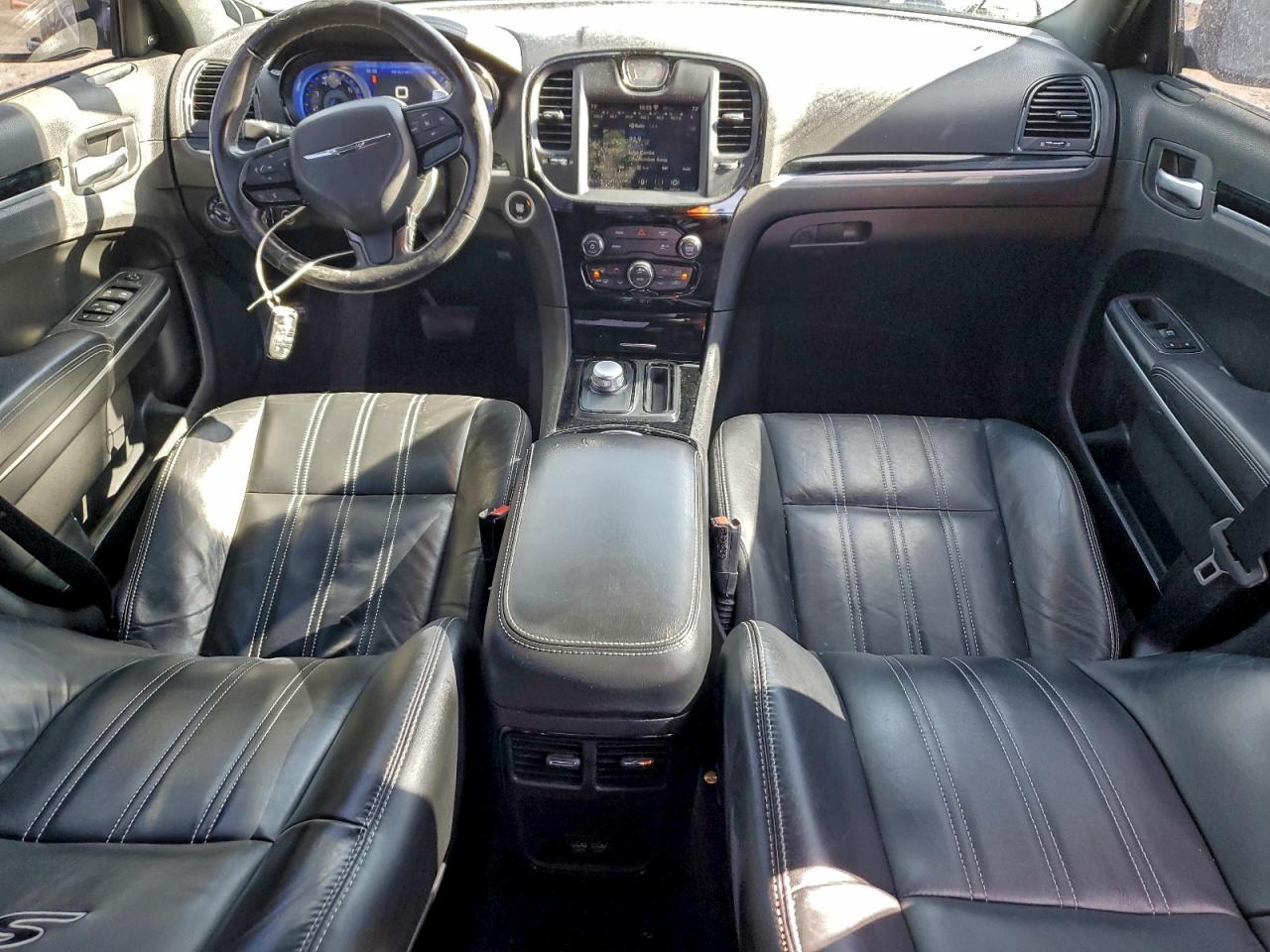 2020 CHRYSLER 300