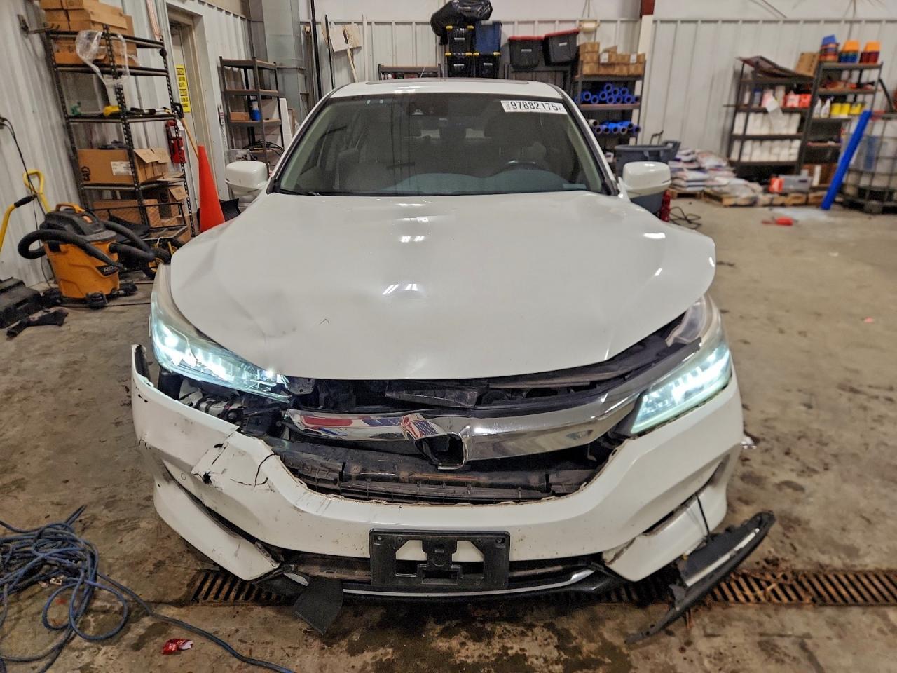 2017 HONDA ACCORD