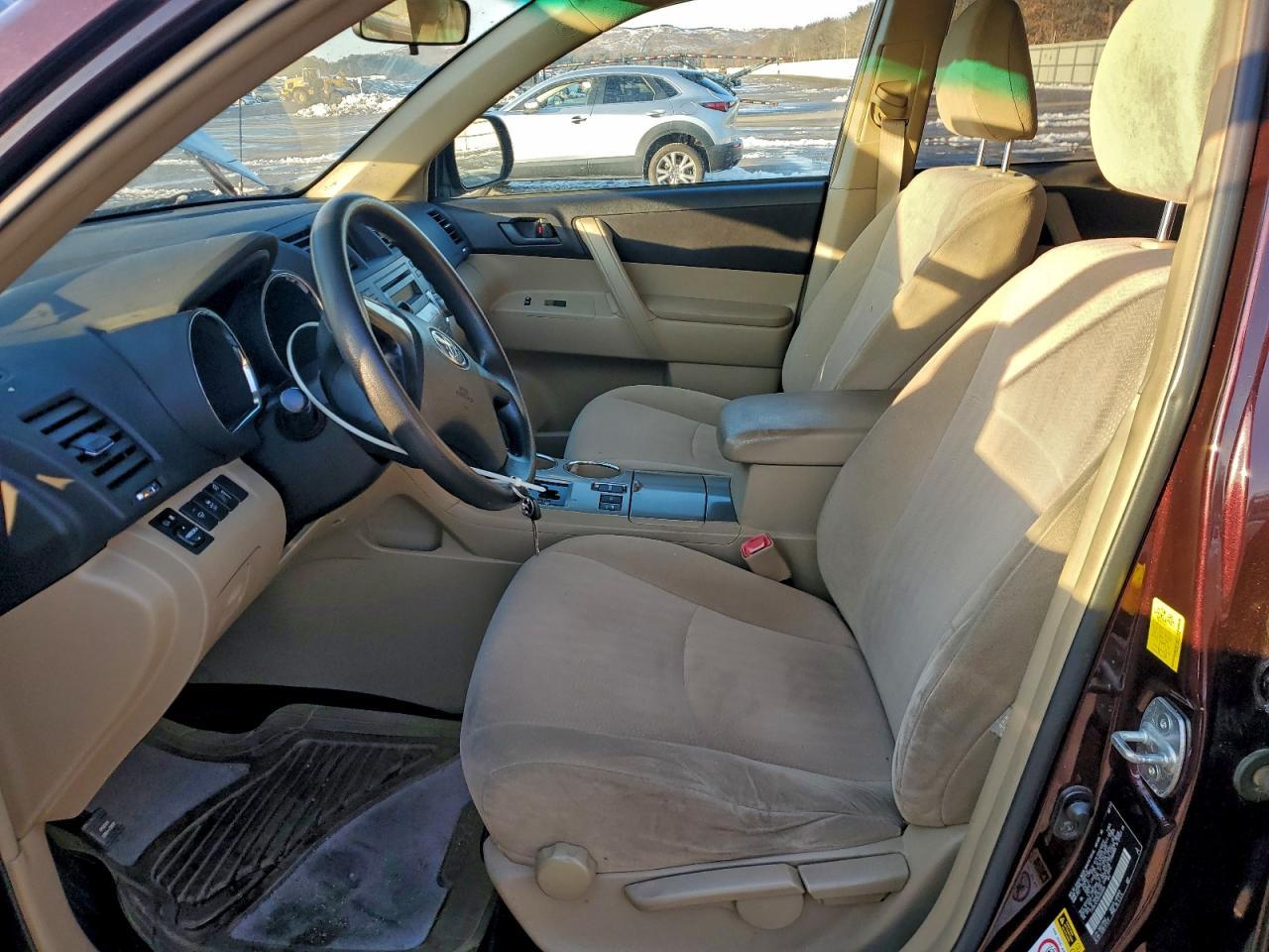2011 TOYOTA HIGHLANDER