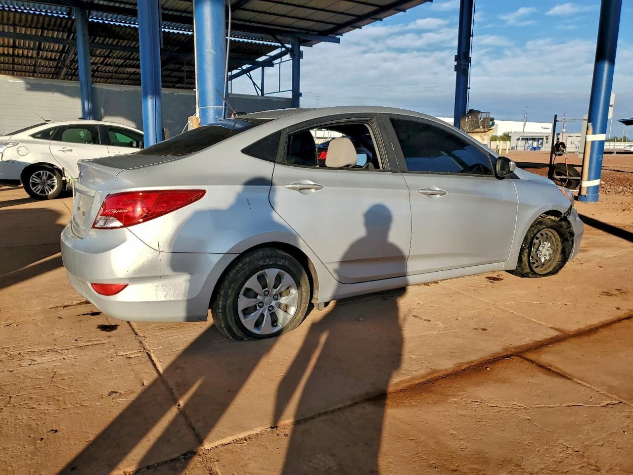 2016 HYUNDAI ACCENT