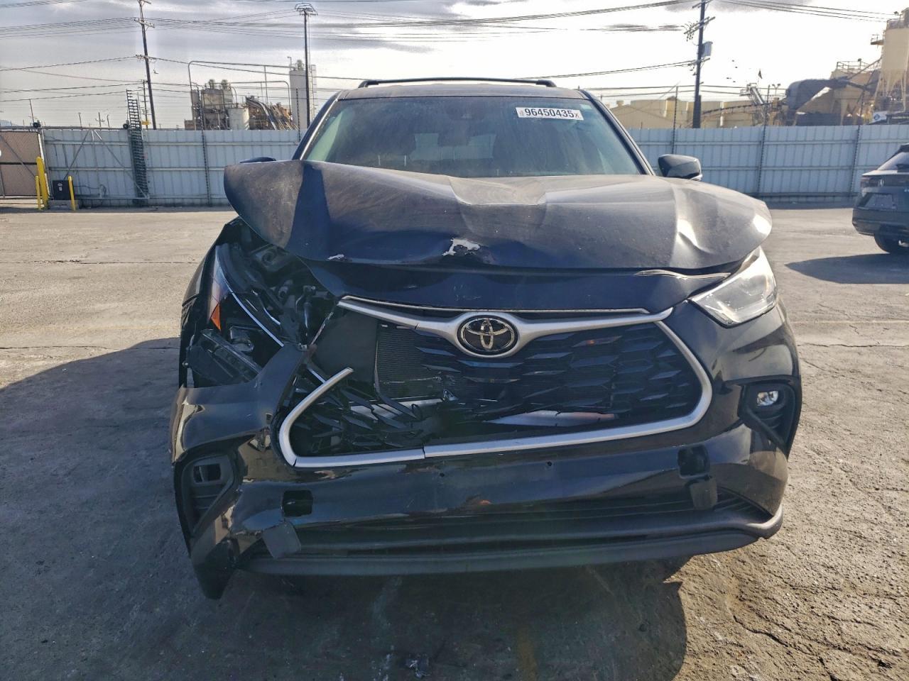 2022 TOYOTA HIGHLANDER