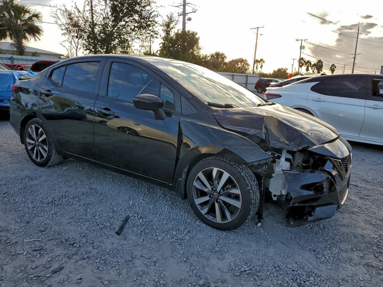2020 NISSAN VERSA