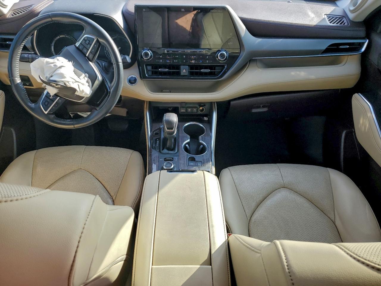 2020 TOYOTA HIGHLANDER