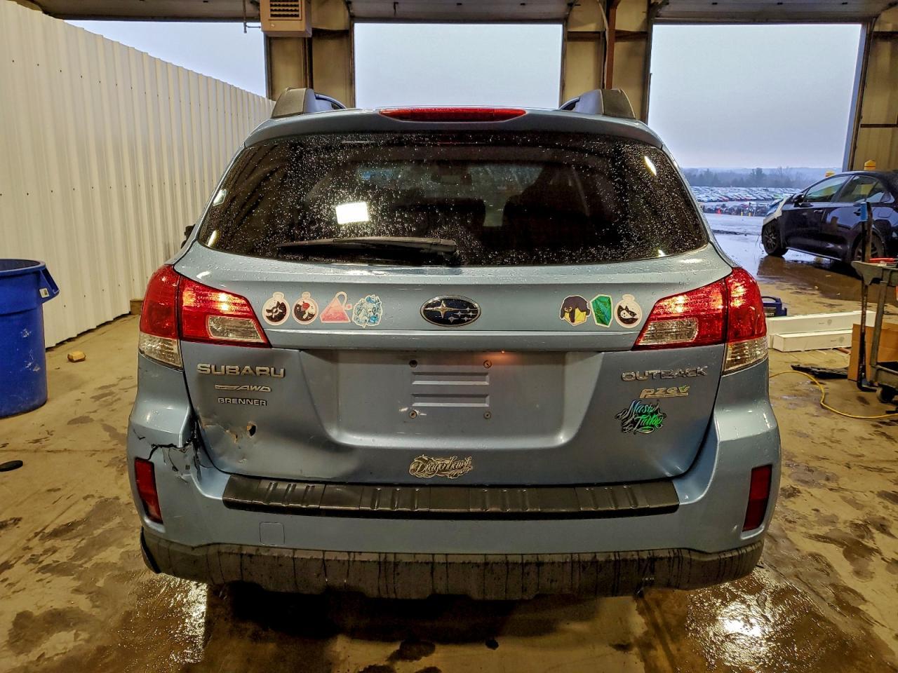 2011 SUBARU Outback