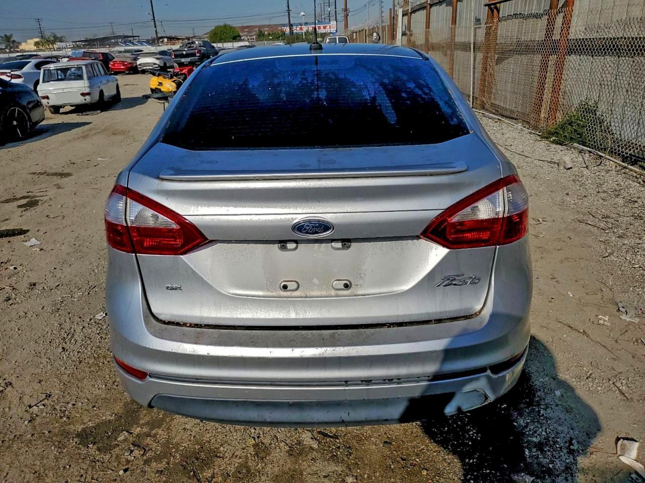 2014 FORD Fiesta