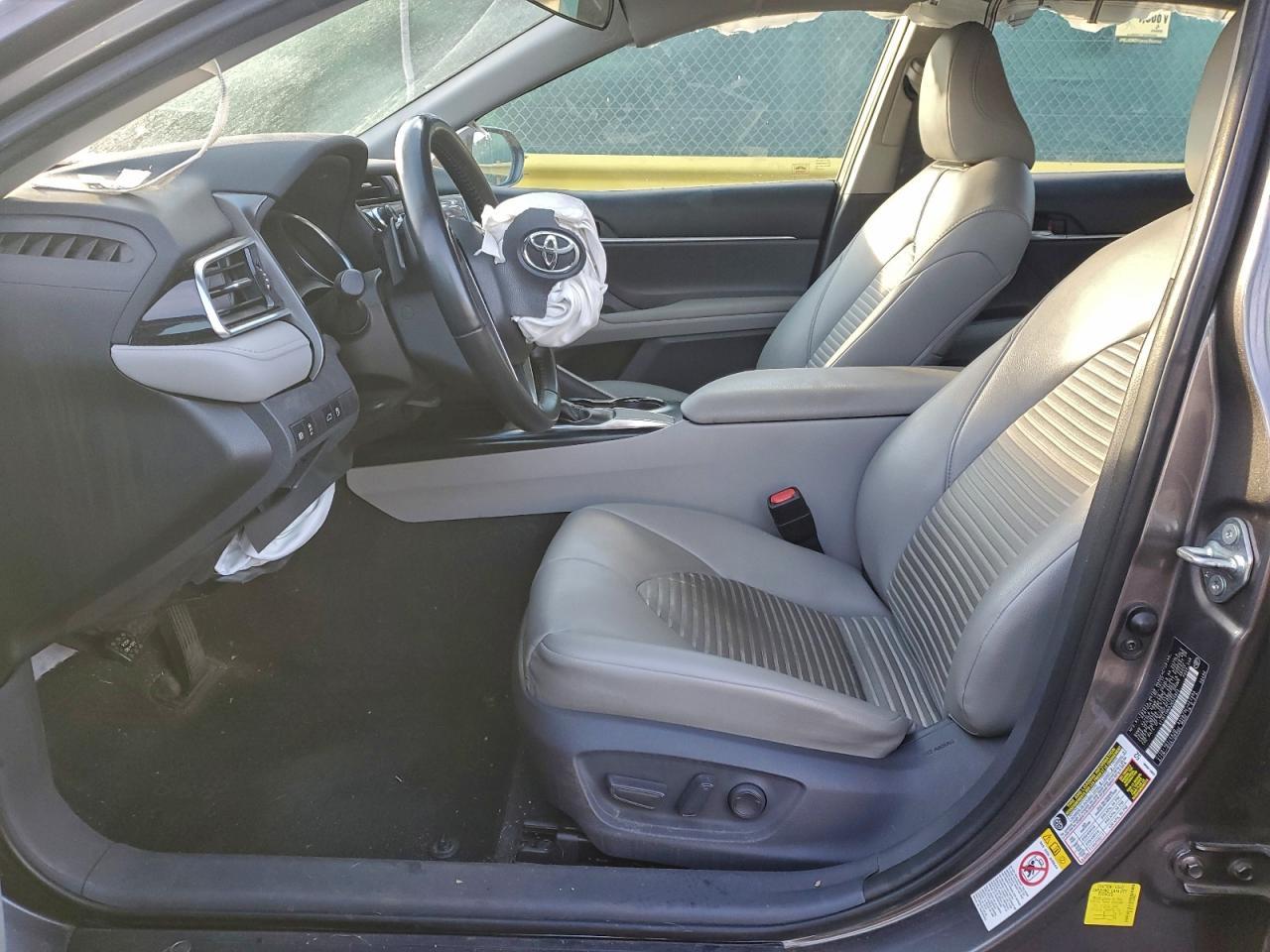 2018 TOYOTA CAMRY