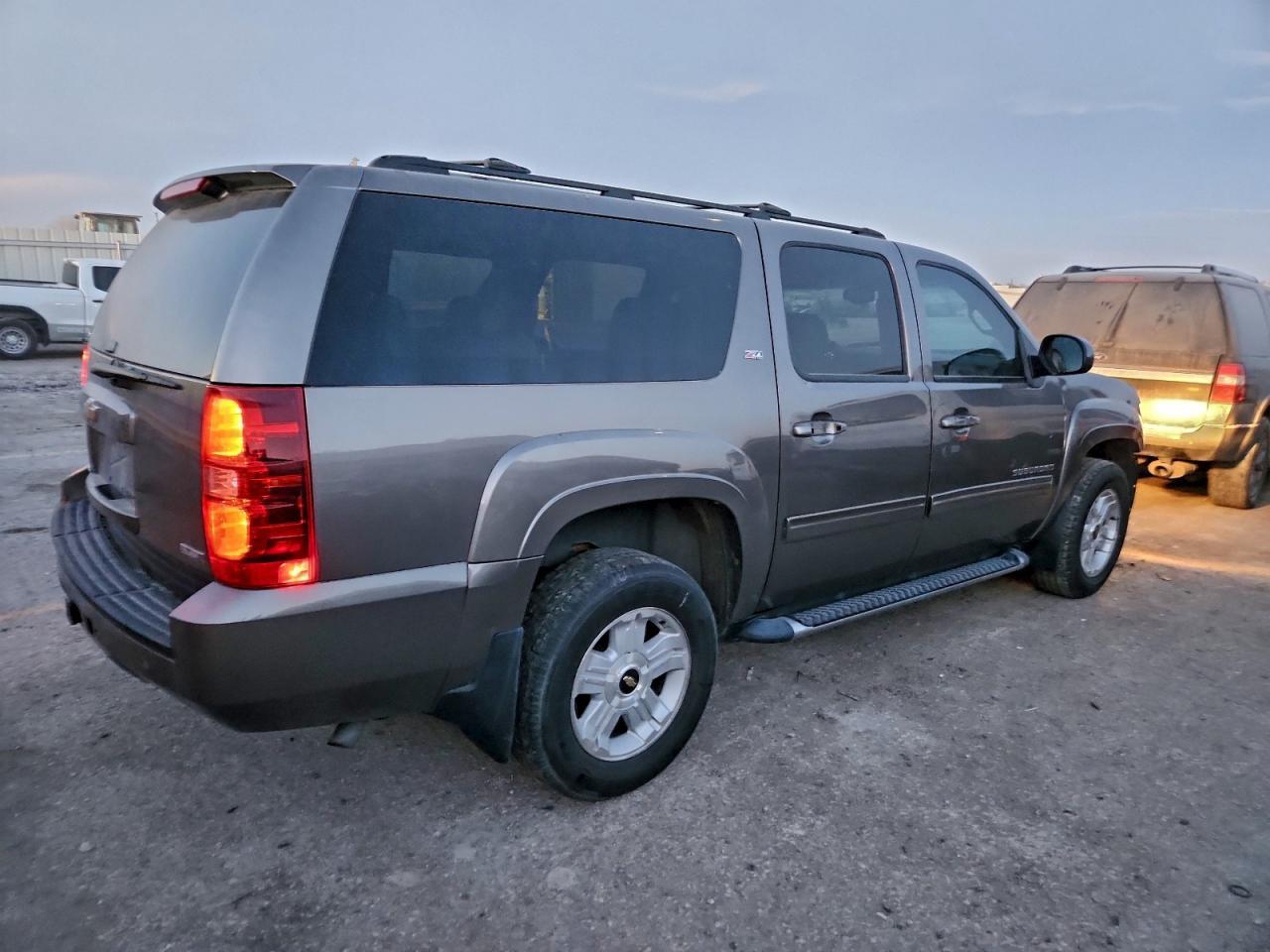 2011 CHEVROLET Suburban