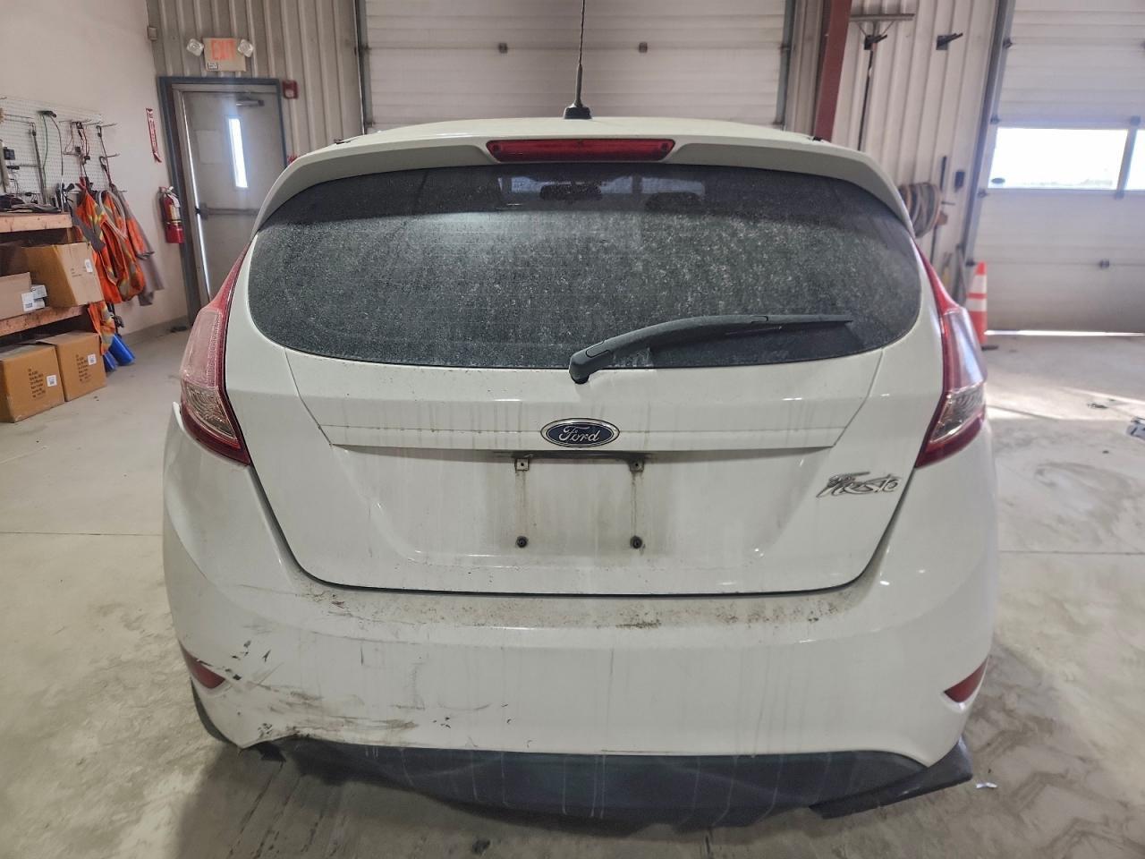 2016 FORD Fiesta