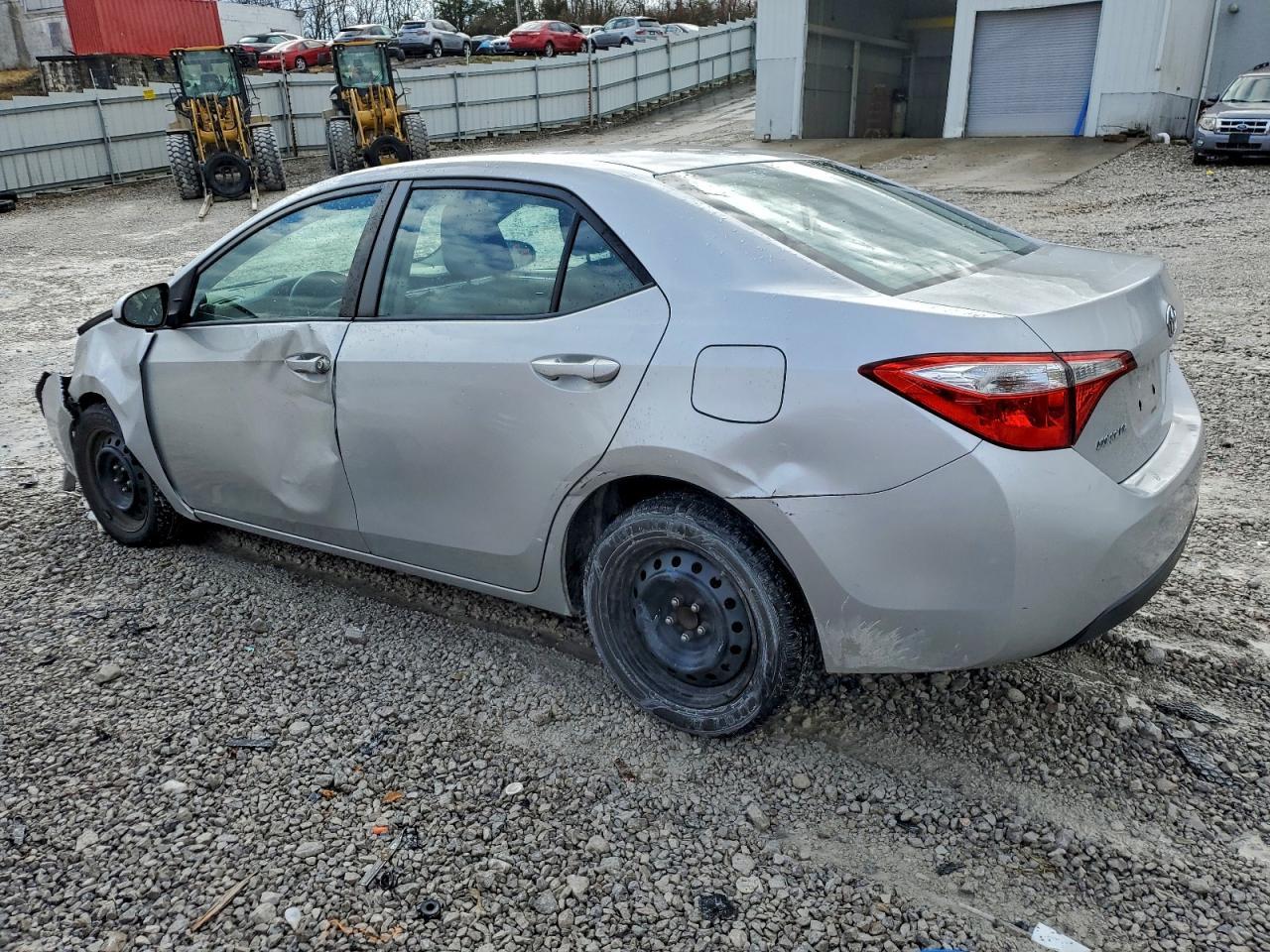 2015 TOYOTA COROLLA