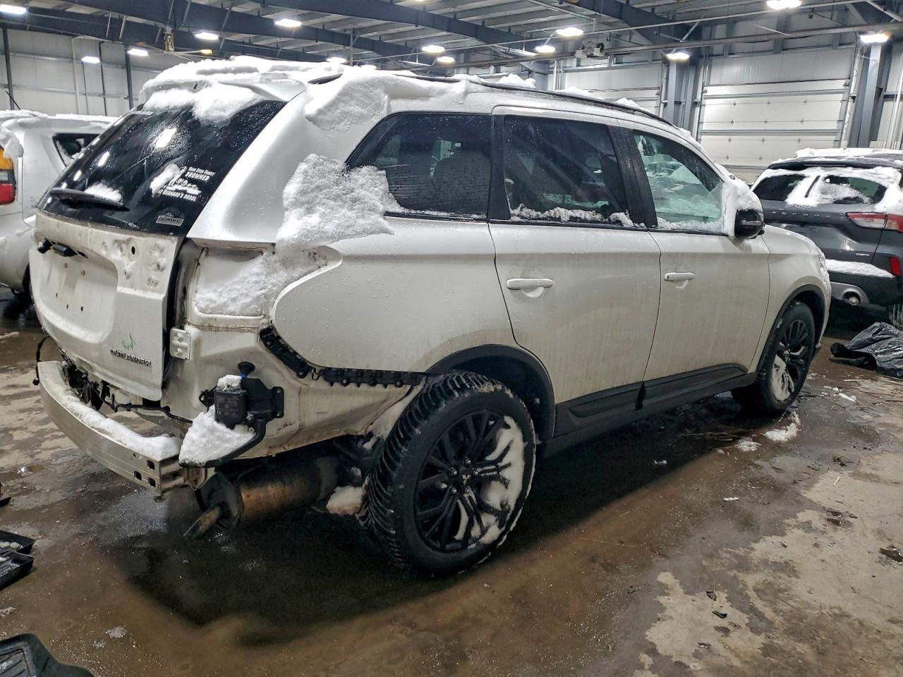2019 MITSUBISHI outlander