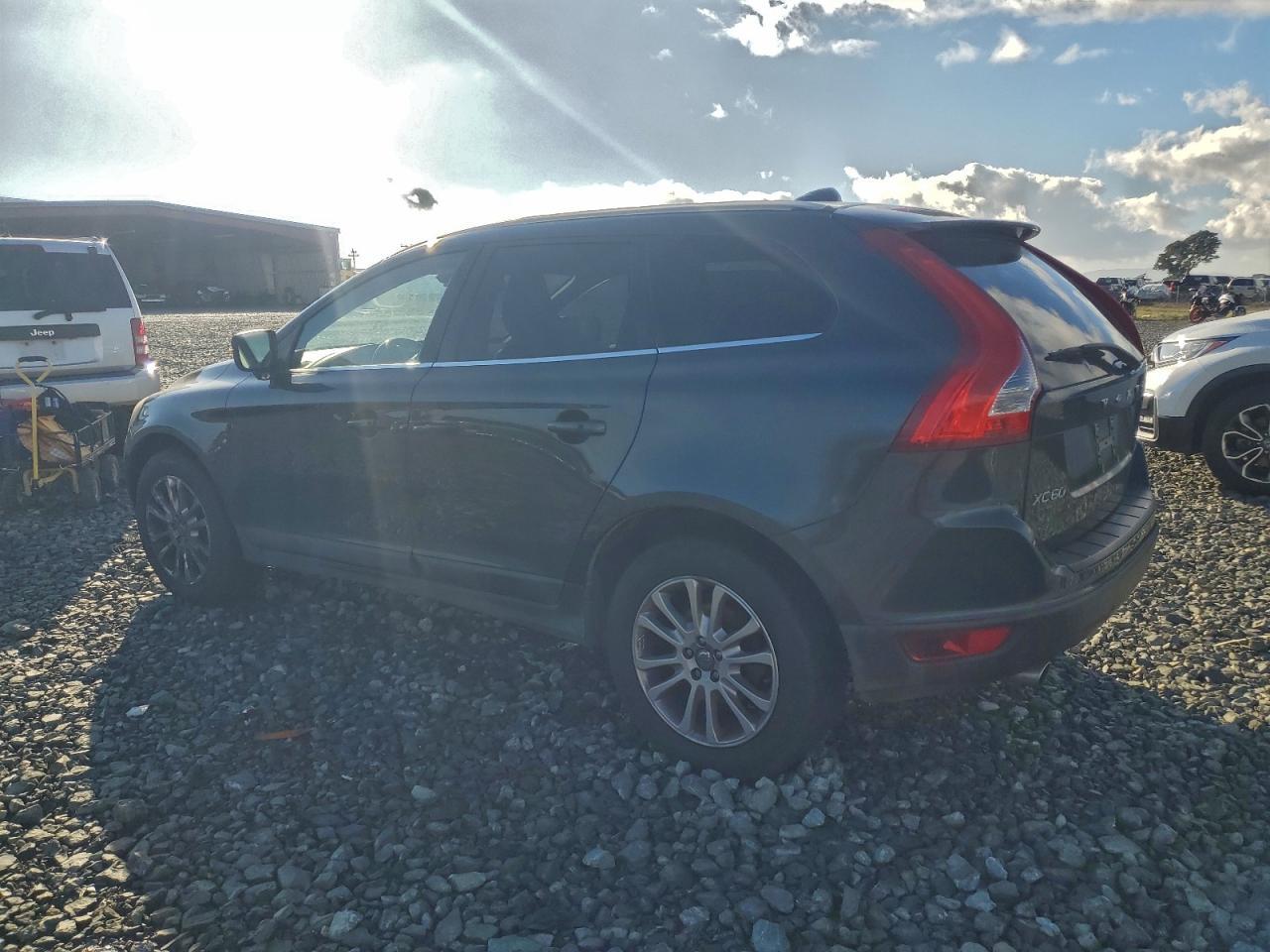 2010 VOLVO XC60