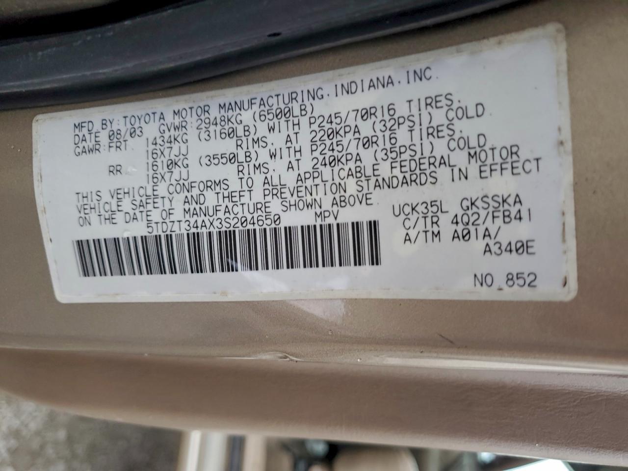 2003 TOYOTA Sequoia
