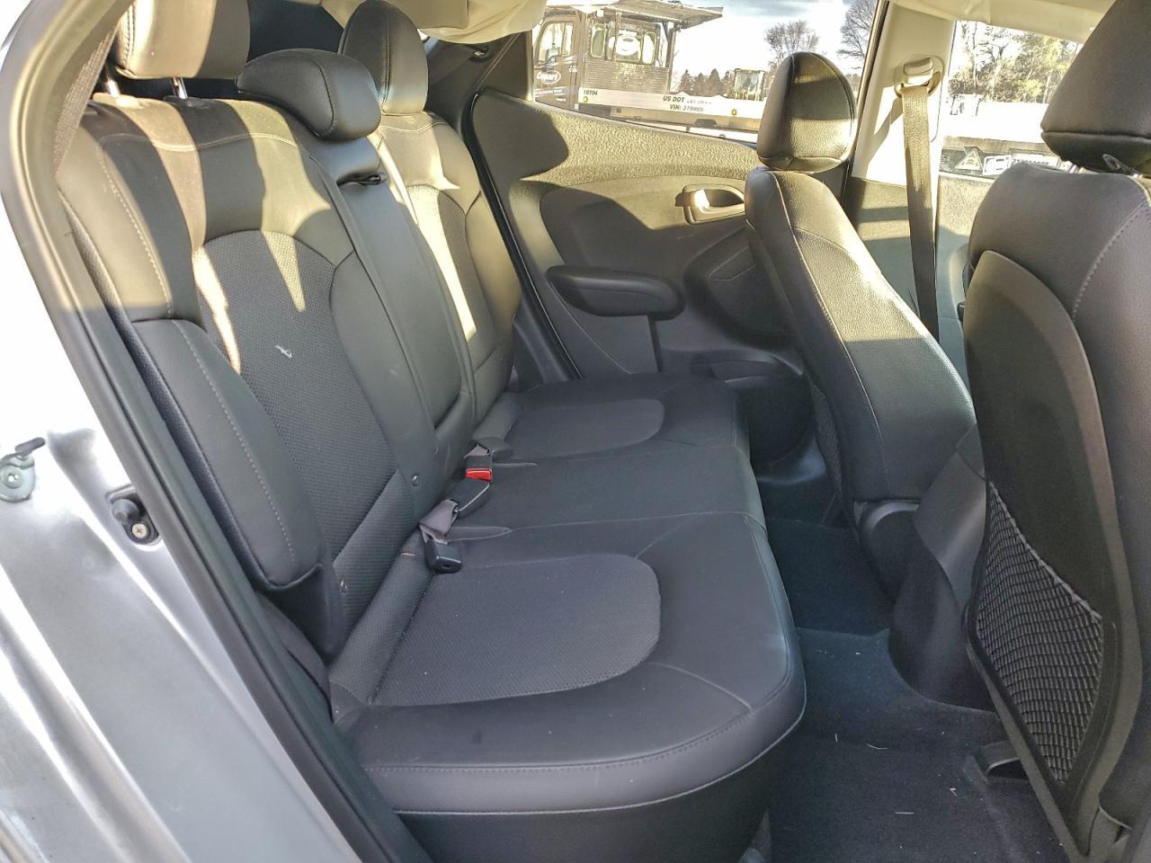 2015 HYUNDAI TUCSON