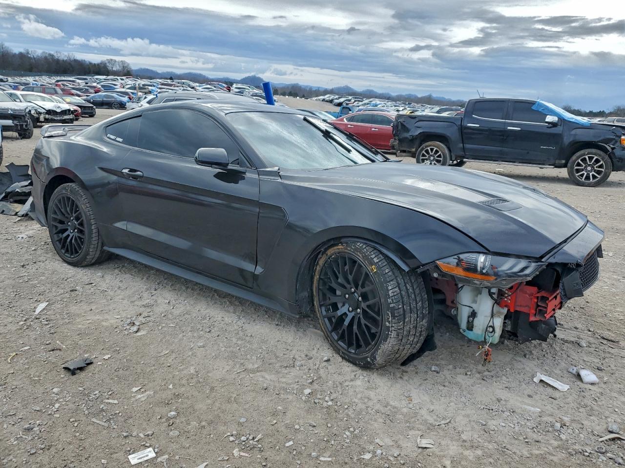 2022 FORD MUSTANG