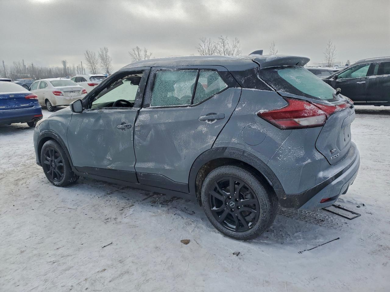 2023 NISSAN KICKS
